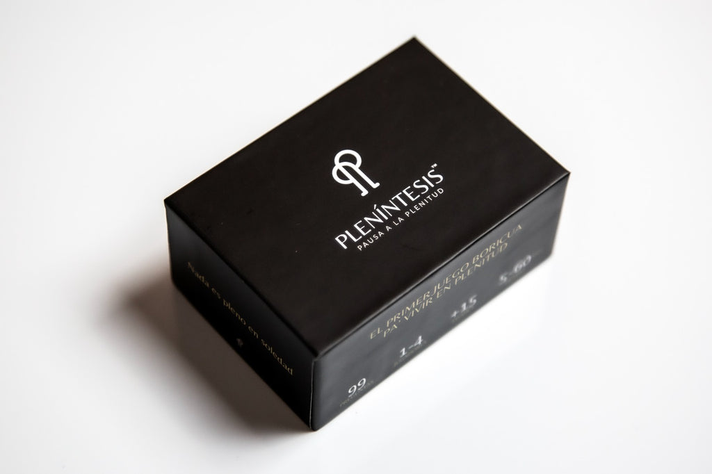 Black box with Plenintesis branding on a white background